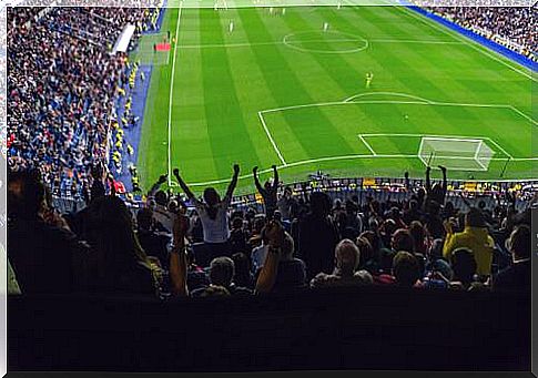 Football match - our behavior in groups