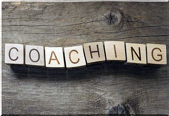 What is a coach and how do they differ from a psychologist?